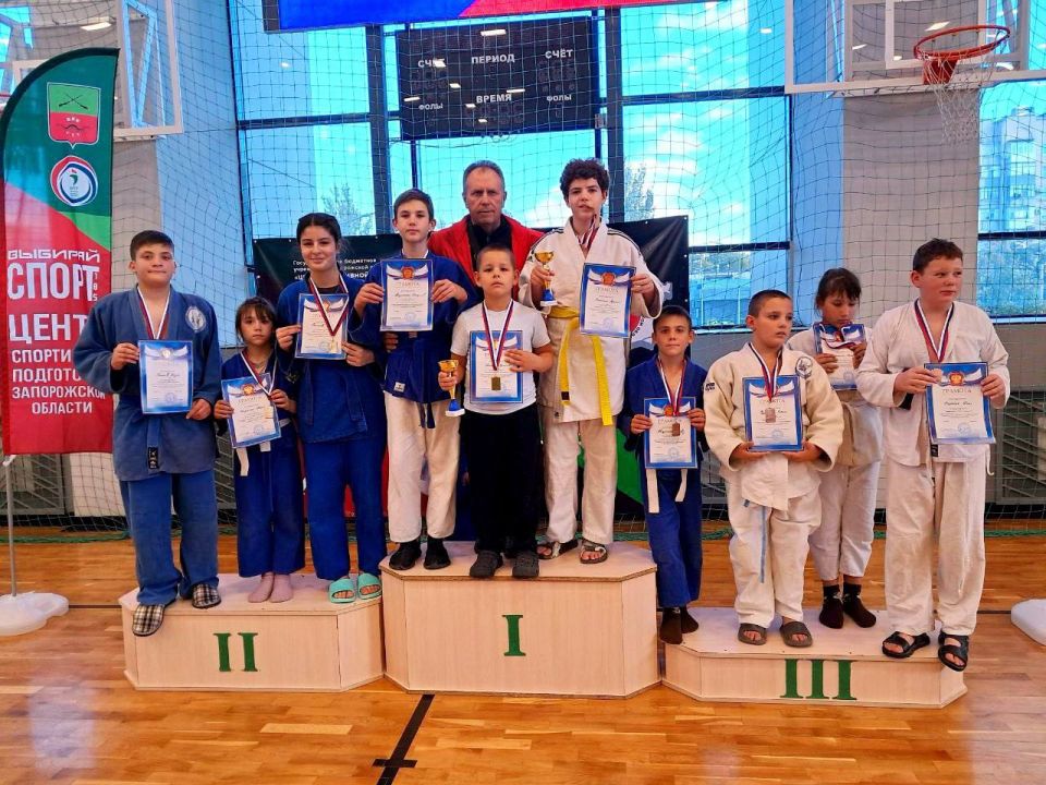 Генические дзюдоисты триумфально выступили на турнире в Мелитополе