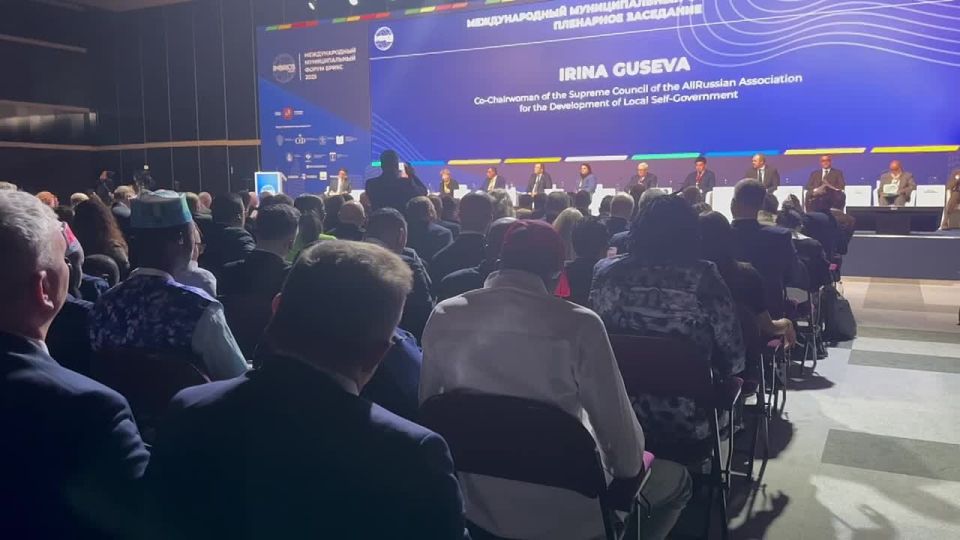 ������ ������������: � �����-��������� � ����������-����������� ������ ����������̻ ���������� ��������� �������� �������������� �������������� ������ �����