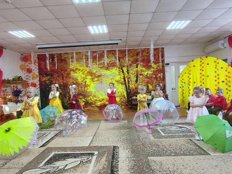 «Осень, ласковая сказка»: праздник в детском саду