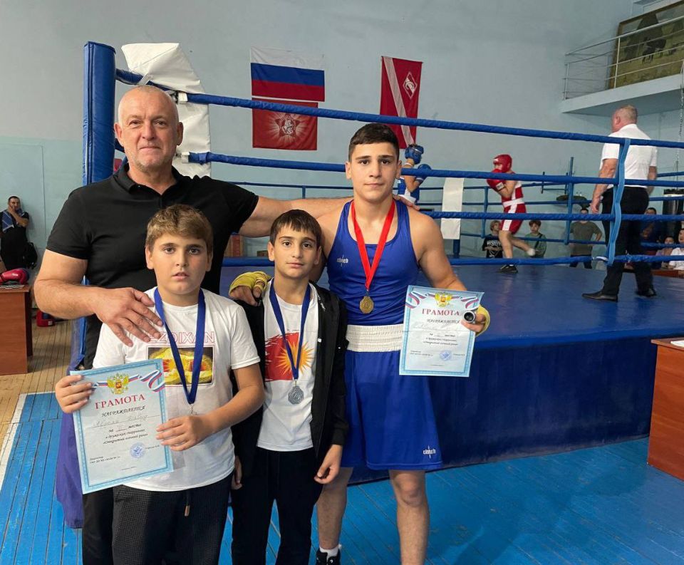 30 октября — День тренера. Праздник, который пока не получил статус официального, но по-настоящему значим для всех, кто посвятил себя спорту и растит будущих чемпионов