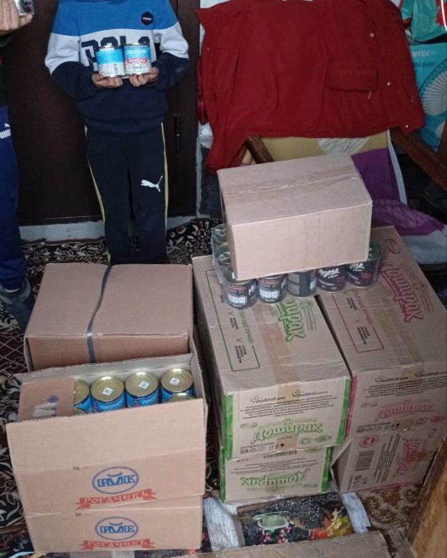 Меценат из Мордовии передал продукты питания многодетной семье из Каланчакского округа