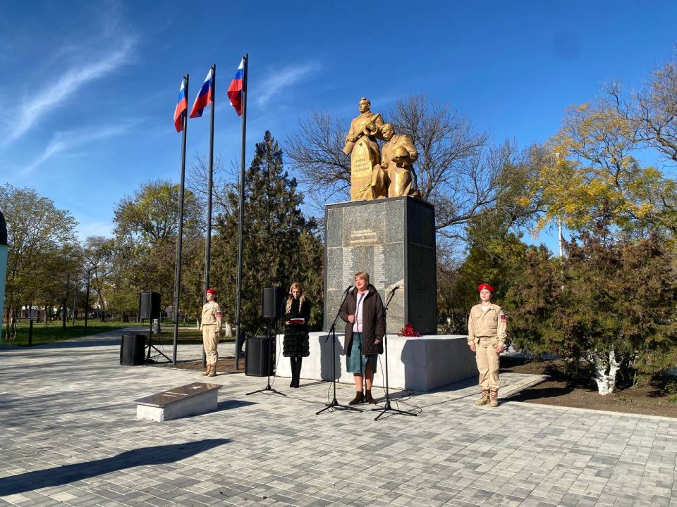 82 года назад воины Красной Армии освободили Геническ и Новотроицкое от немецко-фашистских захватчиков
