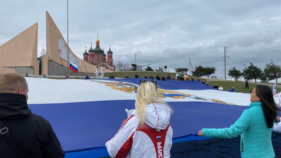 � ���������� ������� ���������� 880-�������� ���� � ����� ������������ ��� ��������� ��������