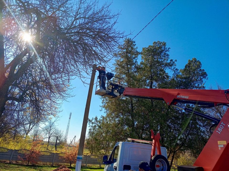 В селе Красный Перекоп восстанавливают уличное освещение