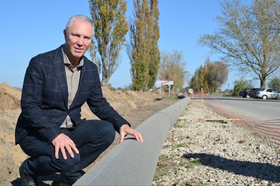 Владимир Сальдо проверил ход строительства новых водопроводных сетей и обновление 7 скважин в Скадовске