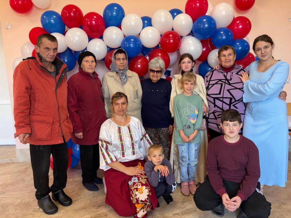 В библиотеке села Каменка прошел исторический час «В единстве народа — сила России», приуроченный ко Дню народного единства