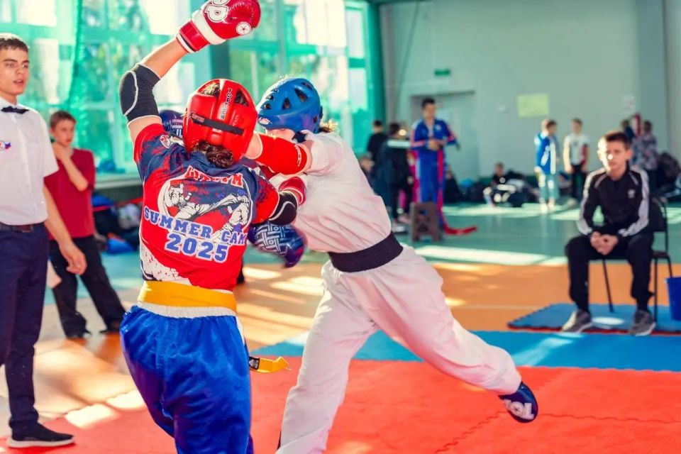 Спортсмены из Новой Каховки привезли россыпь медалей с севастопольского турнира по кикбоксингу