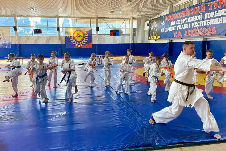 Поздравляем спортсменов Генического детско-юношеского спортивного центра с выдающимися достижениями