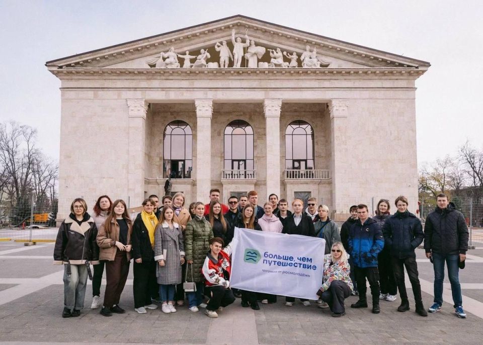 ����� 300 ��������� ���������� ����� ���������� � ������� � ����������