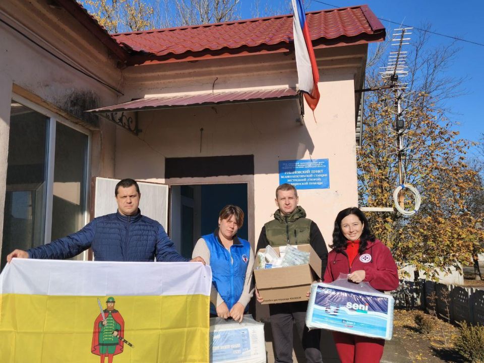 Рязанцы привезли гумпомощь для нужд Великолепетихской станции скорой помощи