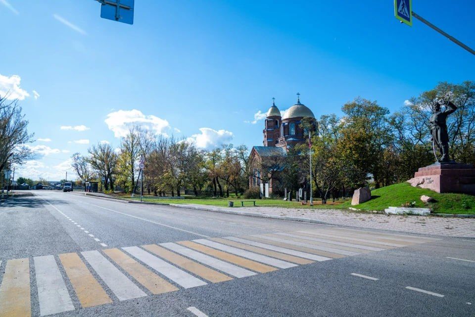 Дорожники привели в порядок трассу к Свято-Духовскому храму в Петровке