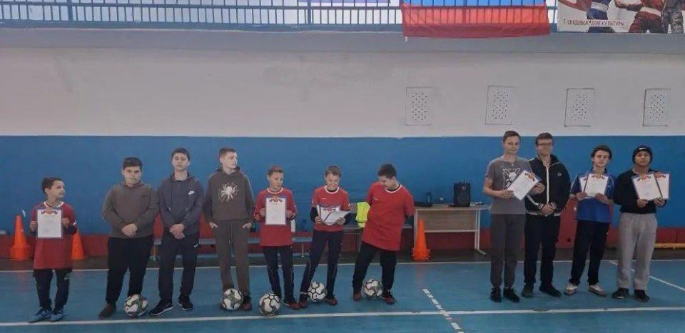 В Каховке прошёл яркий спортивный праздник "Футбольный мяч"