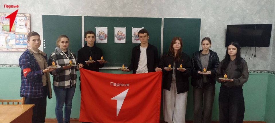 Первые Новопокровской школы почтили память сотрудников органов внутренних дел, погибших при исполнении долга