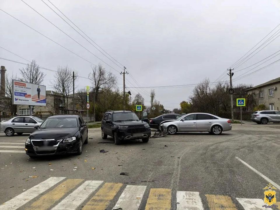 В Геническе полиция устанавливает обстоятельства ДТП с пострадавшим