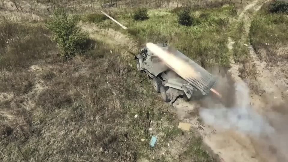 Военная служба по контракту - путь смелых и решительных!