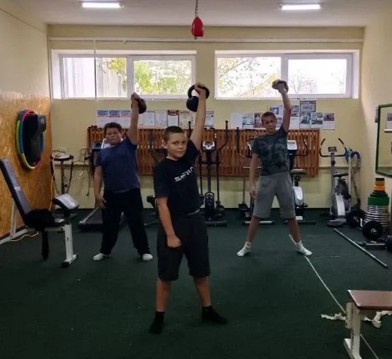 В Тавричанке прошли соревнования по гиревому спорту