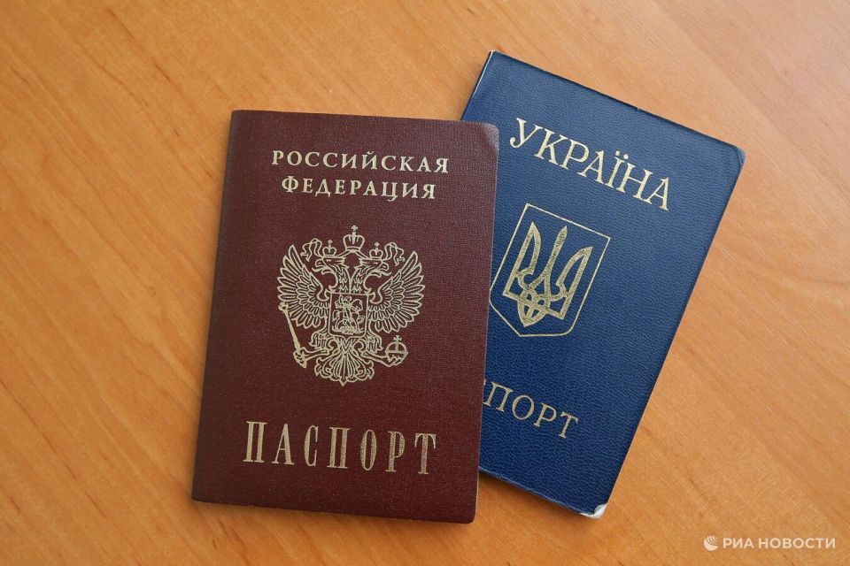 Жители Херсона смогут получить гражданство России в ускоренном порядке