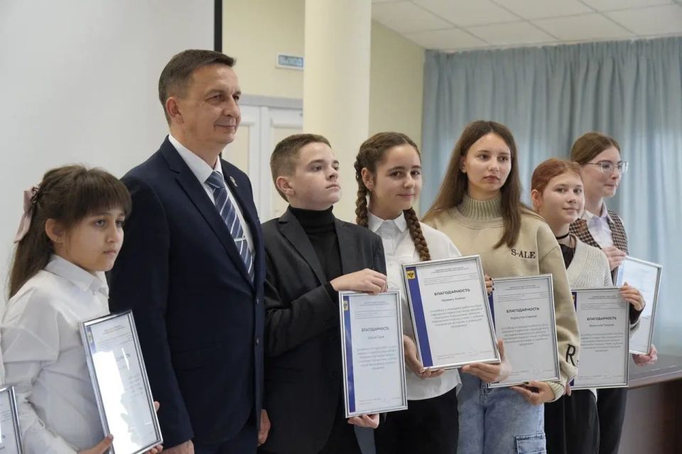 Первых наградили за победу в творческом конкурсе ко Дню народного единства