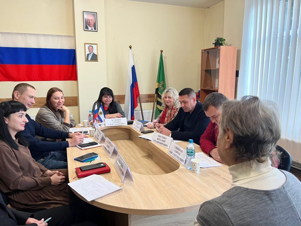 Владимир Сальдо дал ряд поручений профильным ведомствам после выездного приема замгубернатора области в Новотроицком округе