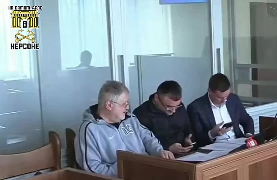    !.           :   , -   