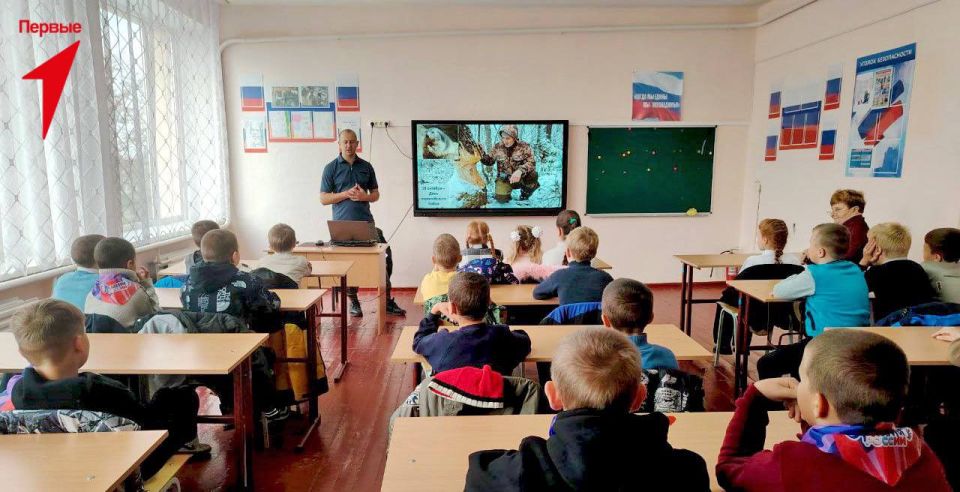 Первые Добропольской школы посетили урок зоологии