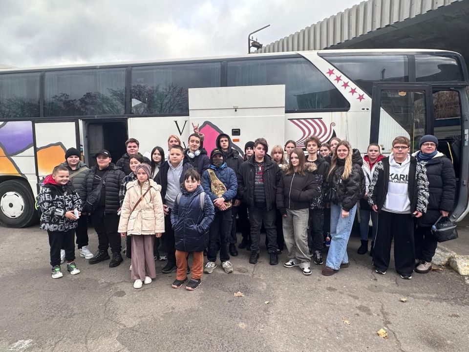 А на том берегу.... Правобережье Херсонщины: Оперативная информация с 06:00 18.11.2025 по 06:00 19.11.2025 — ХОВА За прошедшие сутки под ударами дронов, авиаударами и артобстрелами находились: Александровка, Антоновка...