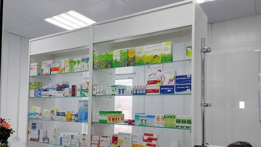 В Громовке Новотроицкого округа теперь есть где купить лекарства – там запустили новый аптечный пункт