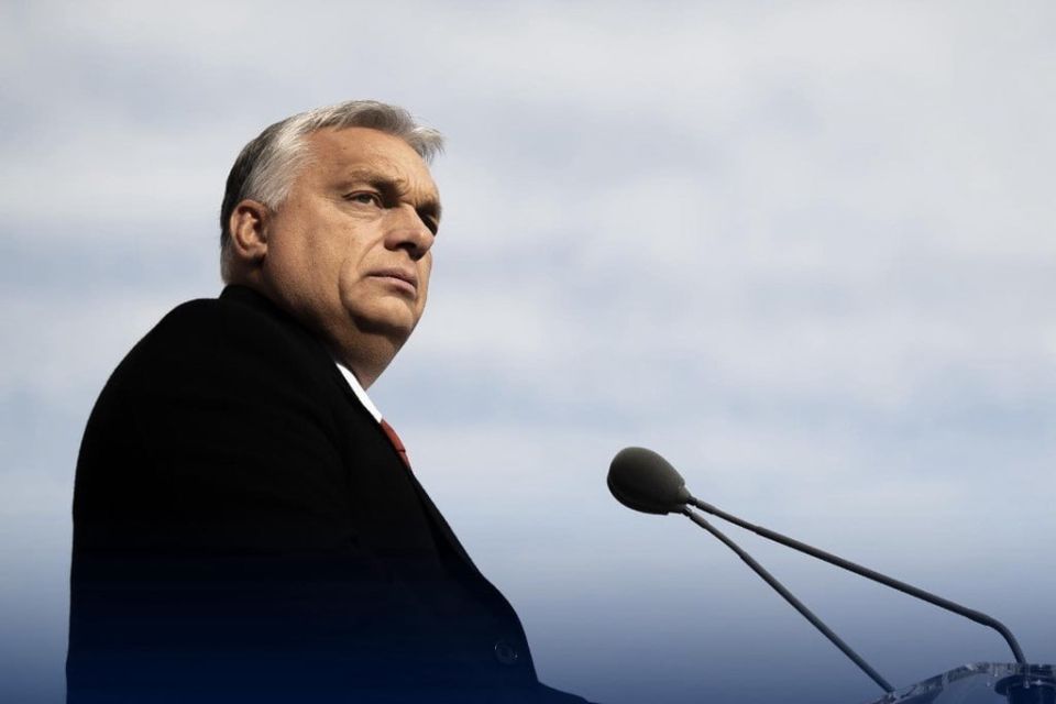 Венгрия готова выплачивать по одному миллиону евро в день в виде штрафа от ЕС, но не собирается соглашаться принимать нелегальных мигрантов, заявил премьер-министр страны Виктор Орбан