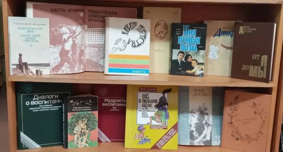 Владимир Оганесов: Уважаемые жительницы округа, дорогие мамы и бабушки!
