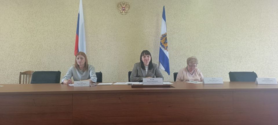 24  2025            !