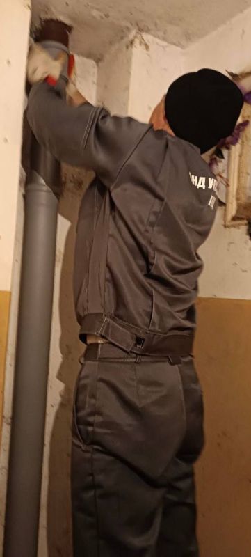 Практически каждый день наши бригады проводят важную работу по замене устаревших чугунных канализационных стояков на современные пластиковые трубы