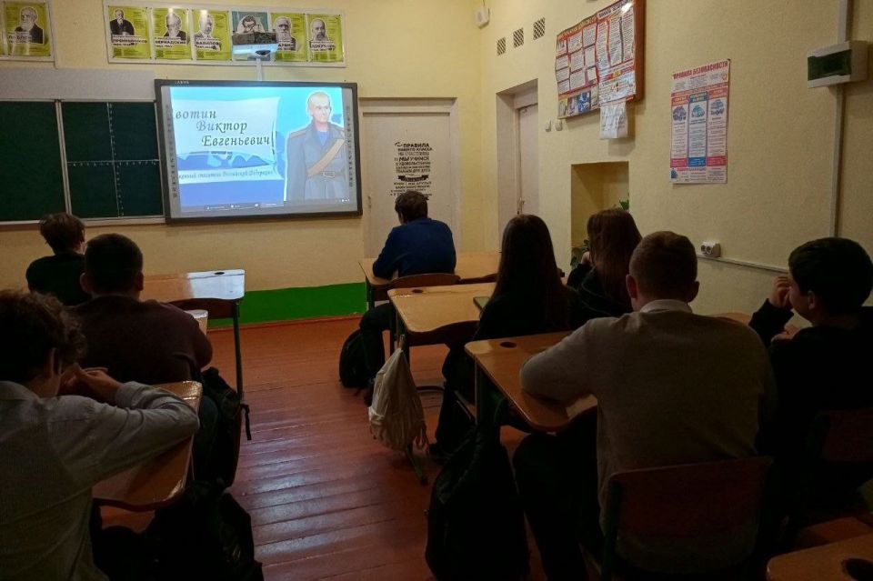      &quot;  &quot;  : &quot;   &quot;