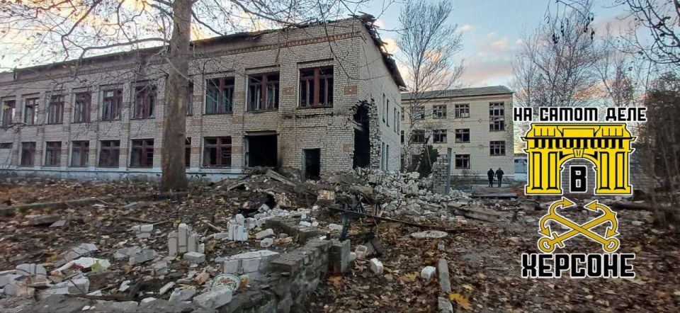 Украинский дрон атаковал машину с детьми в Херсонской области