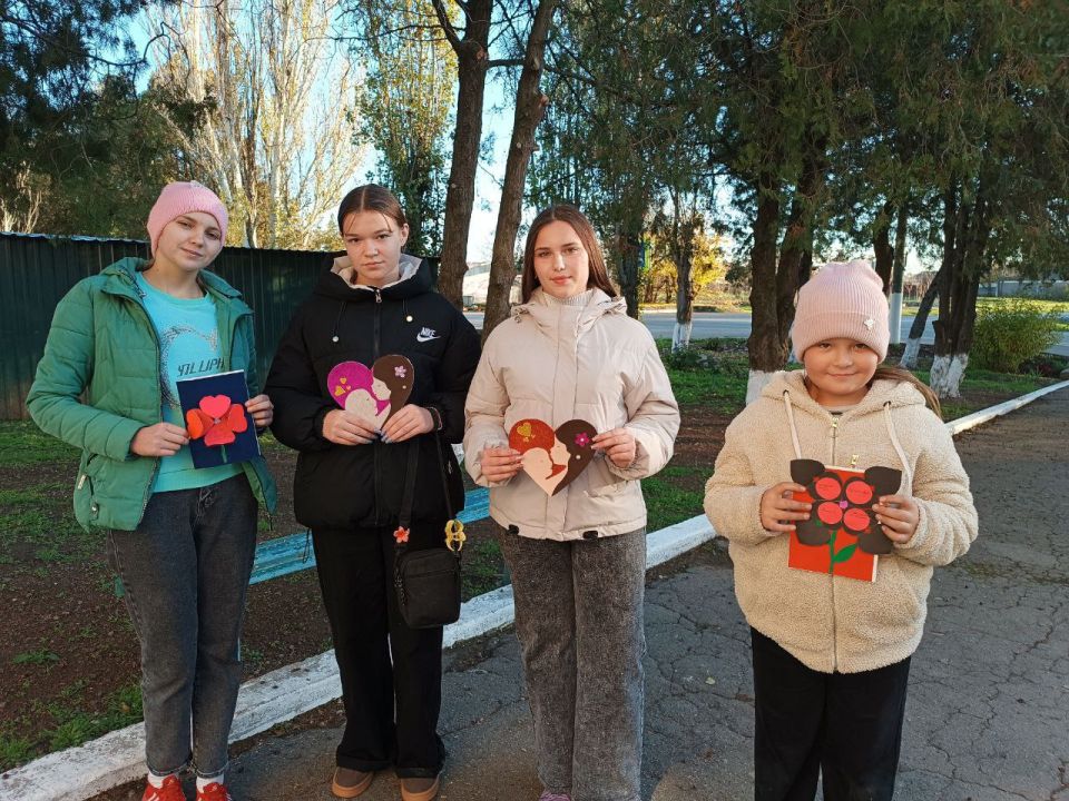 В учреждениях культуры Чаплинского округа отметили волшебный праздник – День матери