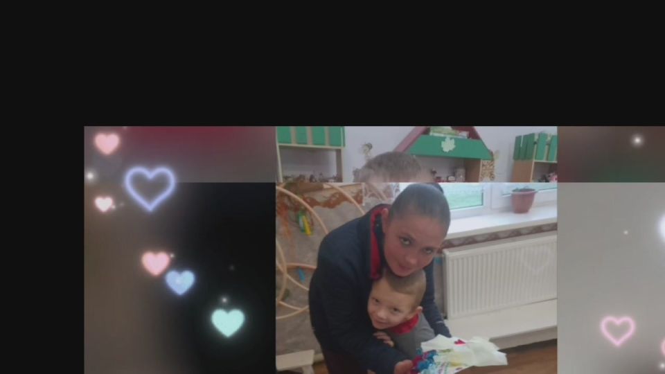 Лучшая мама на свете. Воспитанники детского сада "Растишка" Великолепетихского округа душевно поздравили своих мам с Днём матери, подарив им частичку своего тепла и творчества