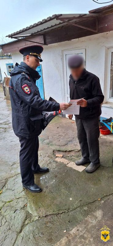 В Каховском округе полицейские провели мероприятия по информированию населения о способах противодействия дистанционным мошенничествам