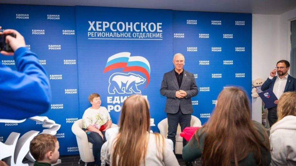 Владимир Сальдо встретился с молодыми мамами Херсонской области