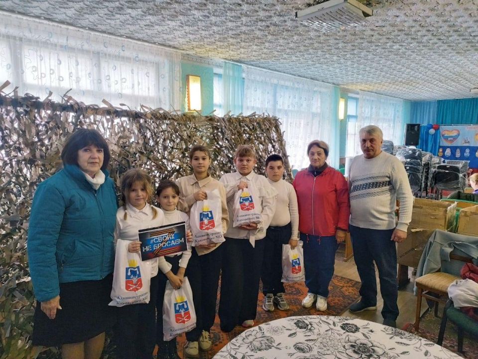 Участникам СВО, находящимся на Каховском направлении, передали маскировочные сети, церковную утварь и вязаные носки