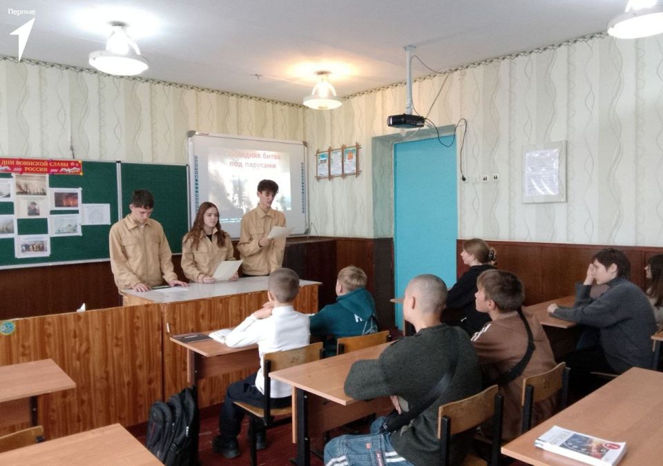 В Горьковской школе вспомнили подвиг адмирала Нахимова и его эскадры