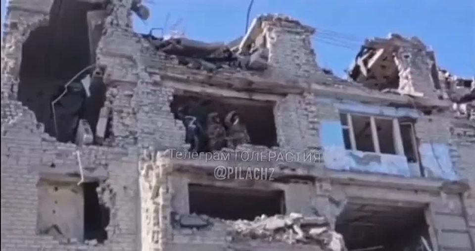 Освобождённый наш Красноармейск — и три богатыря