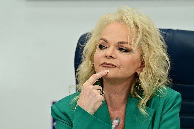 Адвокат Алешкин: Авторы мемов о певице Ларисе Долиной не нарушают закон