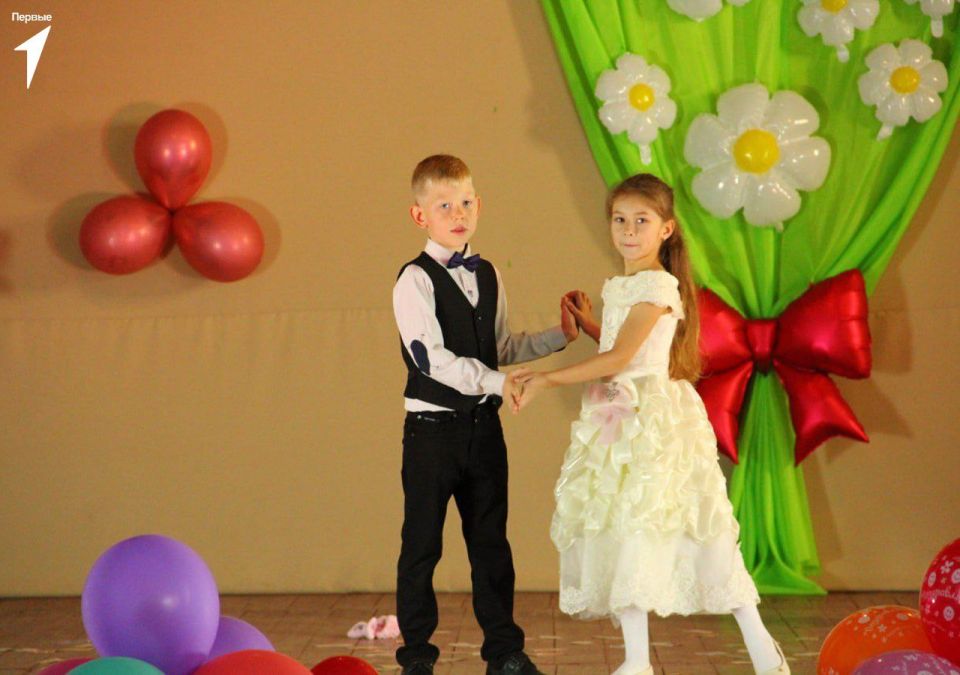 Первые Чаплинского округа выступили на концерте в честь Дня матери