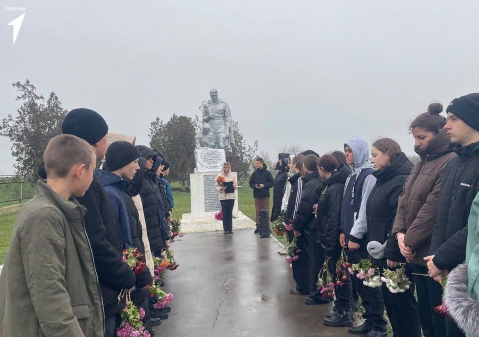 Первые Строгановской школы почтили память Неизвестного Солдата
