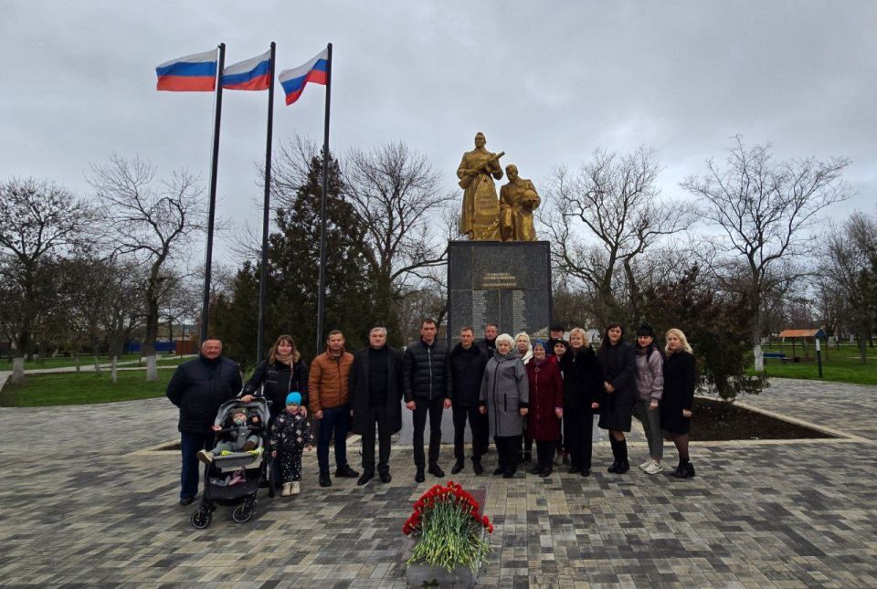 По всей стране 3 декабря проходят памятные мероприятия, посвященные Дню Неизвестного Солдата