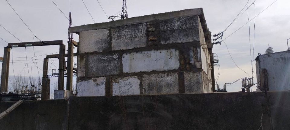 В Каховке электроподстанцию накрыли бетонным саркофагом