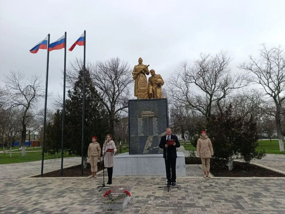 В Херсонской области почтили память героев в День Неизвестного Солдата