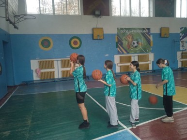 8-11   .     IV      3*3    