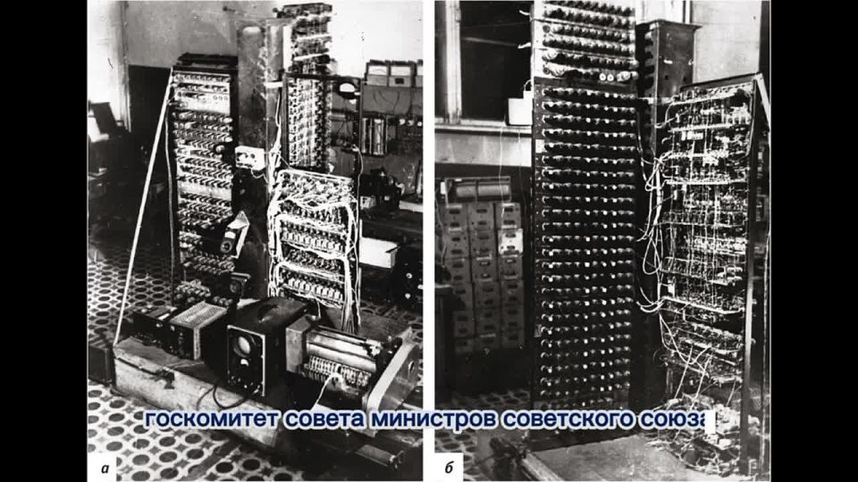 Институт информационных технологий ХГПУ поздравляет с Днем информатики!