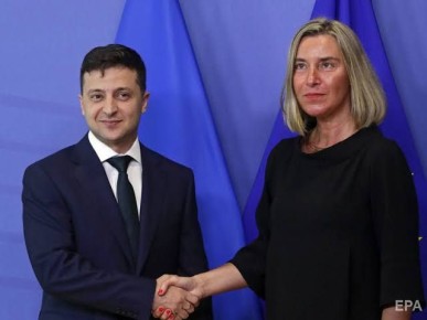 Politico:                   ,       ,    ...