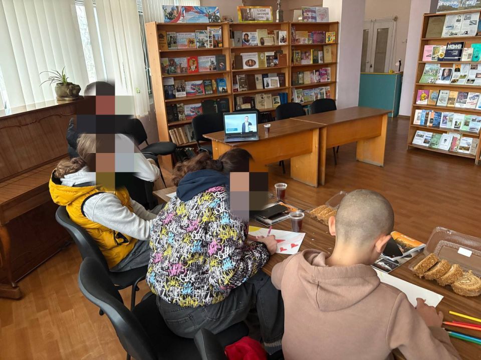 «Добро в действии»: в Новой Каховке отметили День волонтера